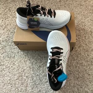 (NWT)ASICS Gel-Excite 7 Running Shoes-White/Pink-(perfect Valentine’s Day Gift)